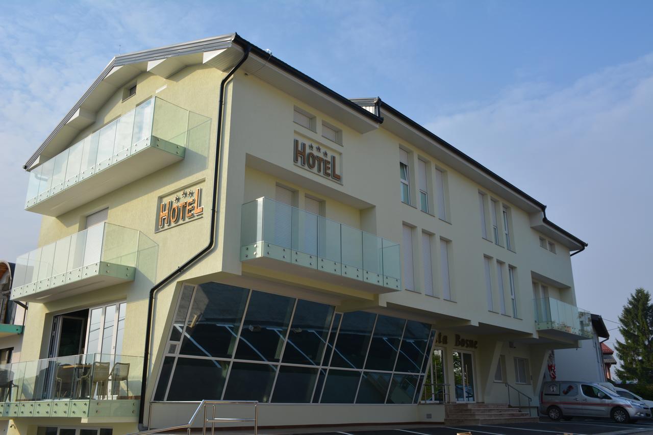 Hotel Vrata Bosne 大克拉杜沙 外观 照片
